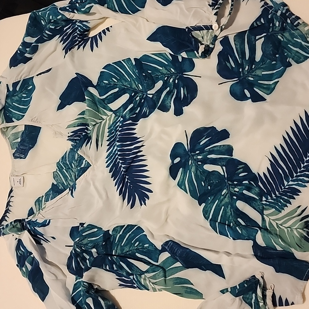 Palm Leaf Flowy Blouse